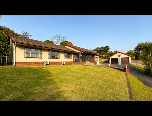 4 BEDROOM FREESTANDING FOR SALE IN BEREA WEST